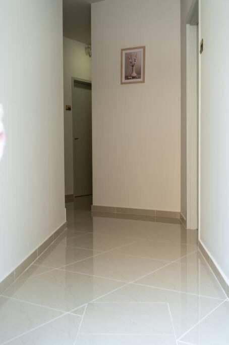 Anesis Airport Rooms 204 Koropion Ngoại thất bức ảnh